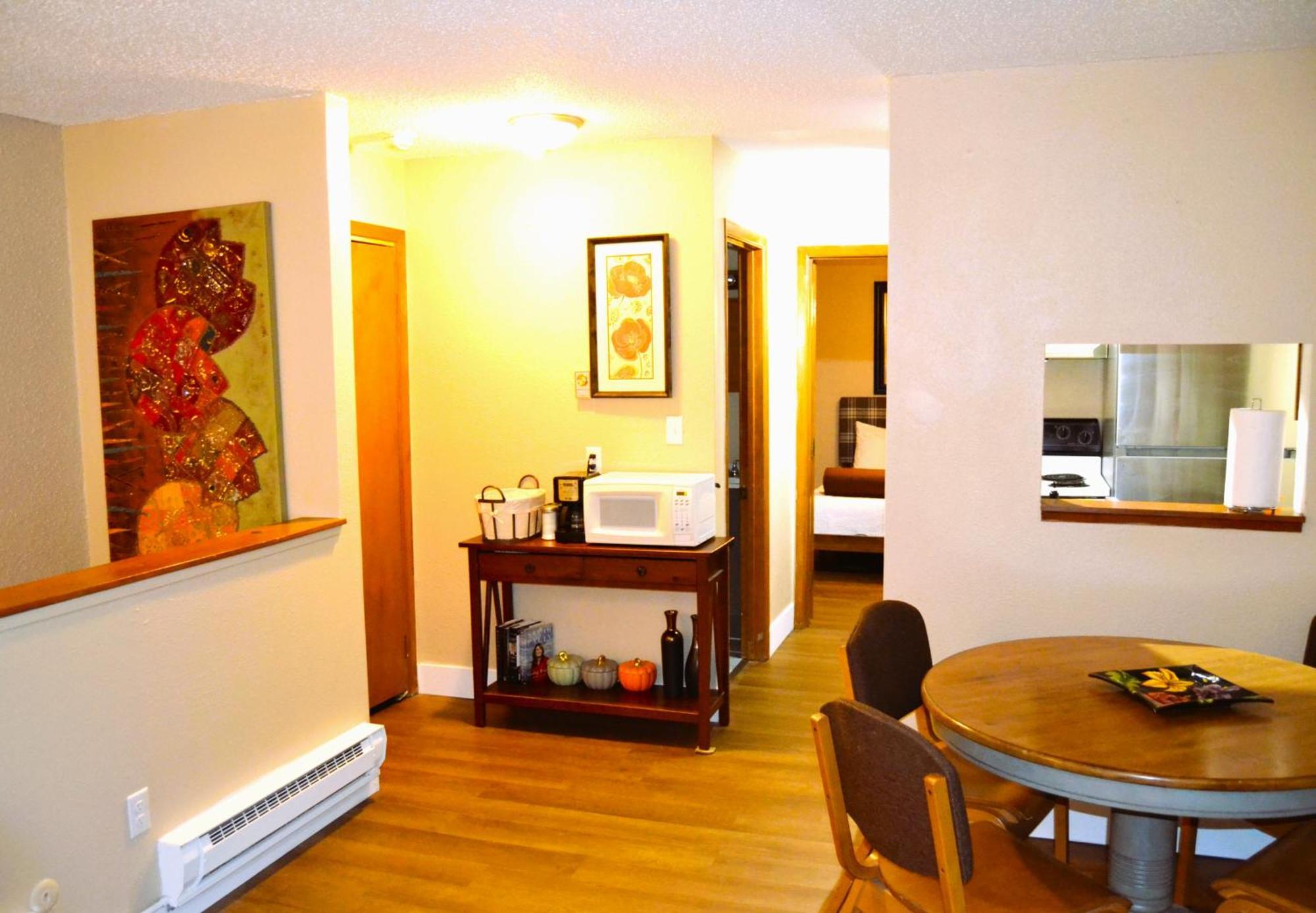 Urban Oasis Apartment Гранд Форкс Екстериор снимка